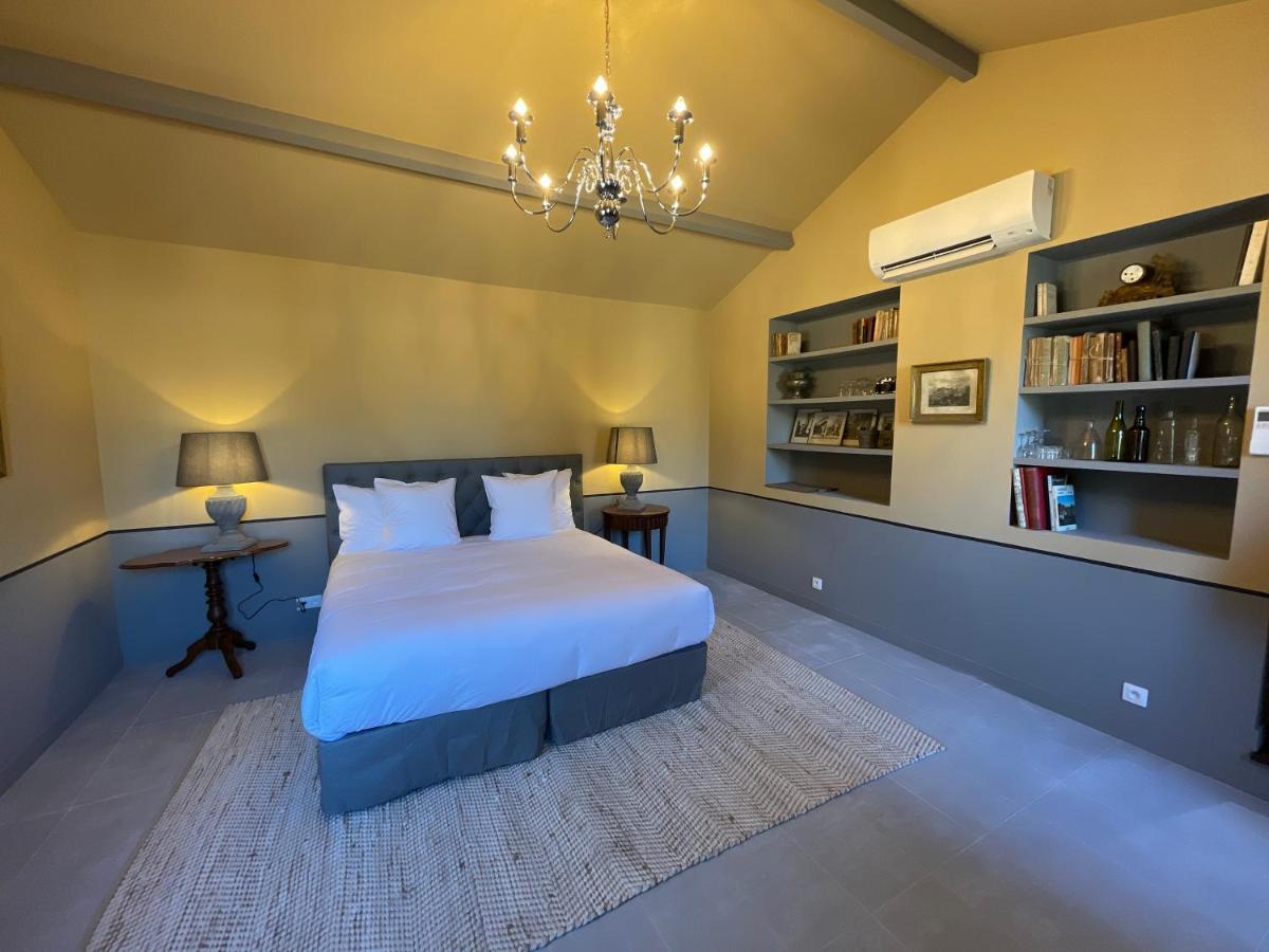 Hotel Le Fruit Defendu Rueil-Malmaison Pokoj fotografie